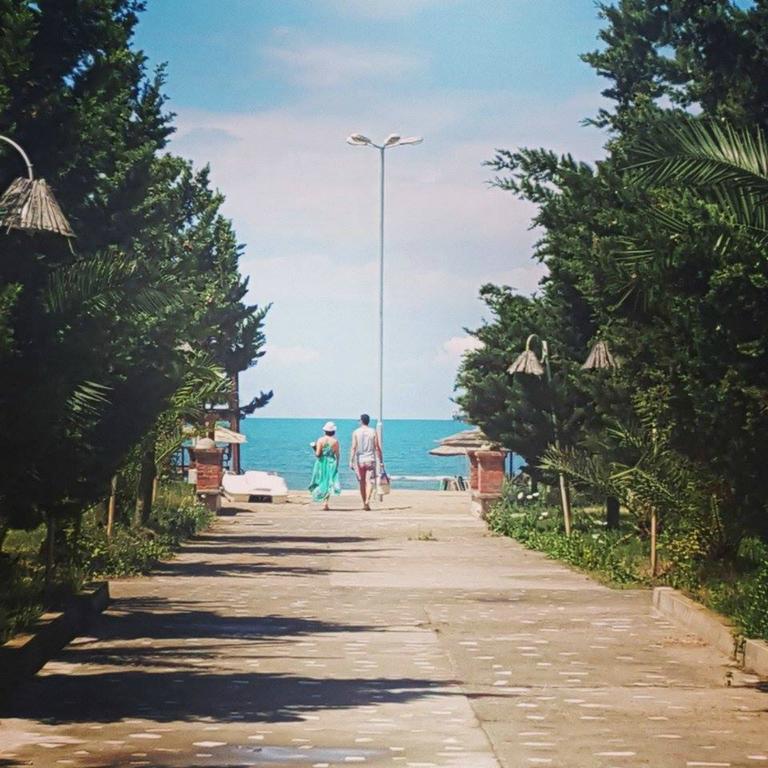 Tropikal Bungalows Durrës Extérieur photo