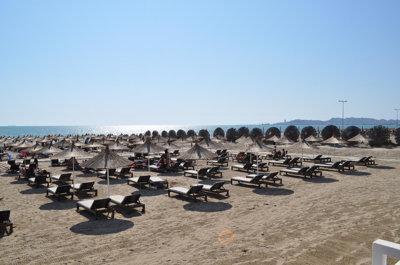 Tropikal Bungalows Durrës Extérieur photo